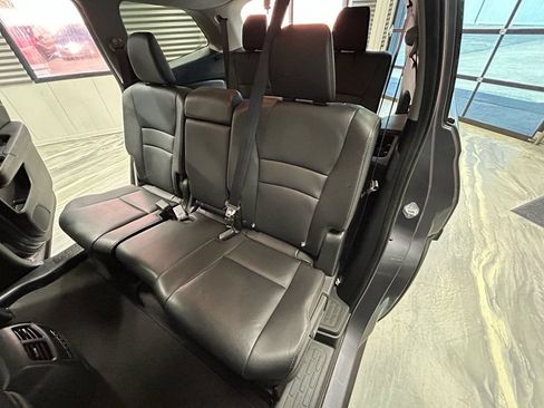Used 2022 Honda Pilot Special Edition image 8