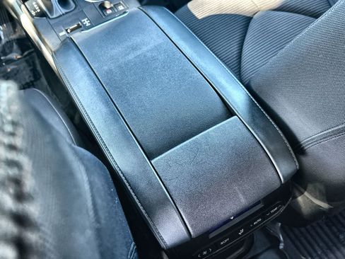 Used 2022 Toyota Highlander L image 22