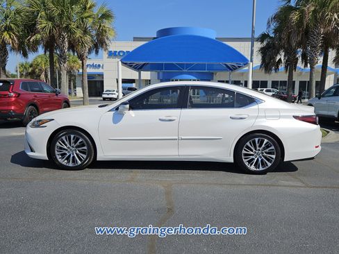 Used 2019 Lexus ES 350 w/ Accessory Package 2 image 2