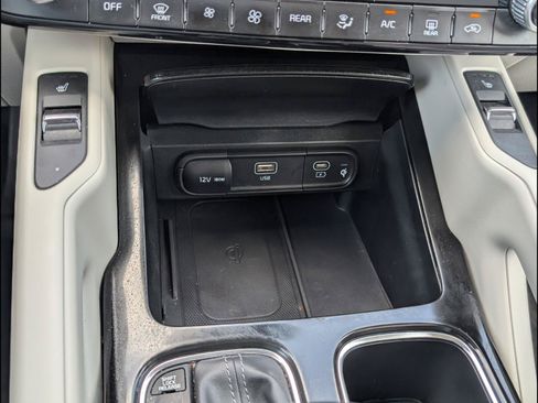 Used 2024 Kia Telluride S FWD image 17