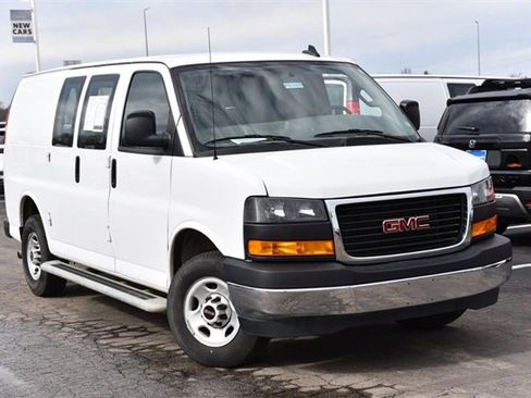 Used 2024 GMC Savana 2500 w/ Driver Convenience Package image 2