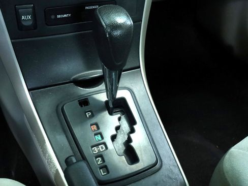 Used 2013 Toyota Corolla S Special Edition image 10