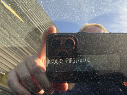 Used 2024 Kia Niro EX image 43