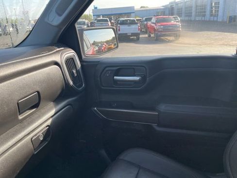 Used 2022 Chevrolet Silverado 1500 LT Trail Boss w/ Convenience Package II AWD/4WD image 29