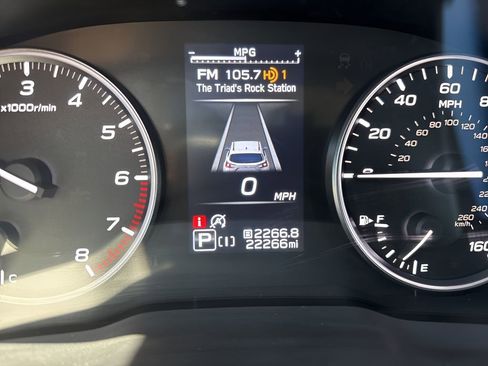 Used 2025 Subaru Crosstrek 2.0i Premium AWD/4WD image 22