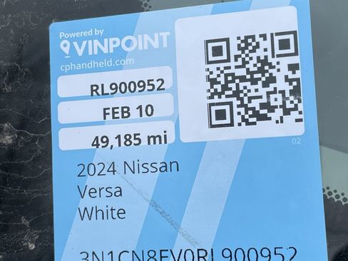 Used 2024 Nissan Versa SV image 3