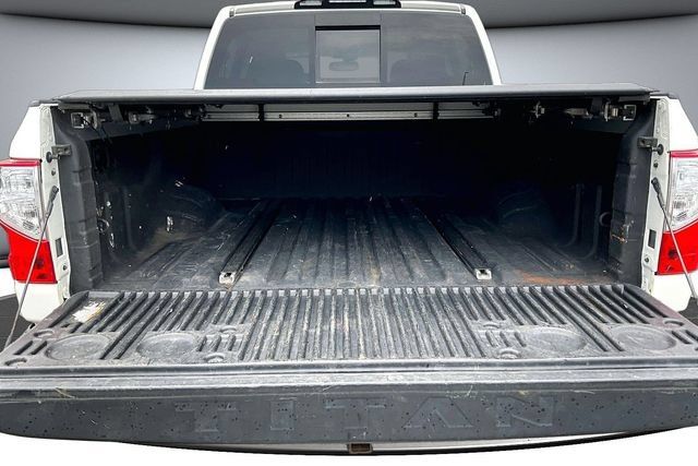 Used 2017 Nissan Titan Platinum Reserve AWD/4WD image 7