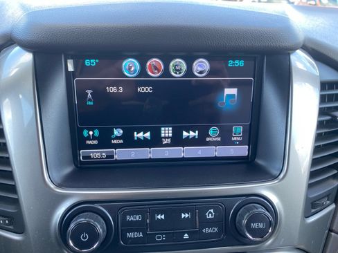 Used 2019 Chevrolet Tahoe LT w/ Luxury Package image 16