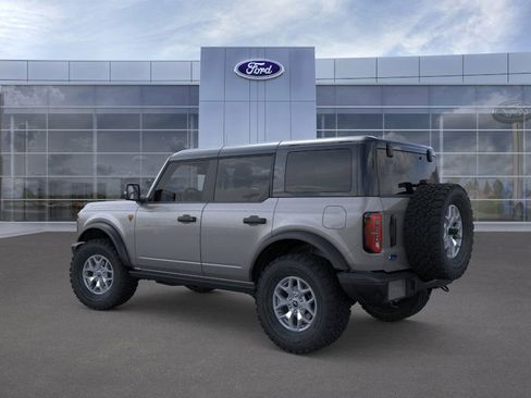 New 2025 Ford Bronco Badlands image 4
