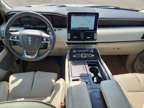 Used 2018 Lincoln Navigator Reserve w/ Technology Package AWD/4WD image 25