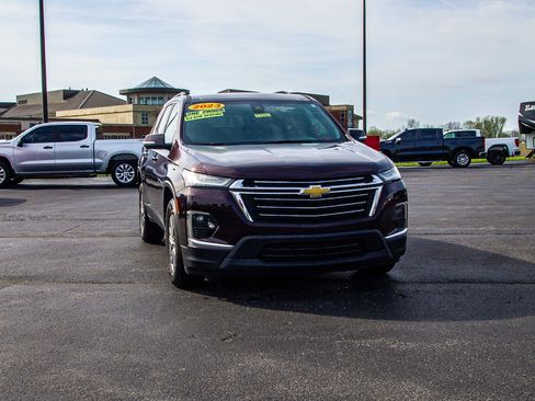 Used 2023 Chevrolet Traverse LT image 10