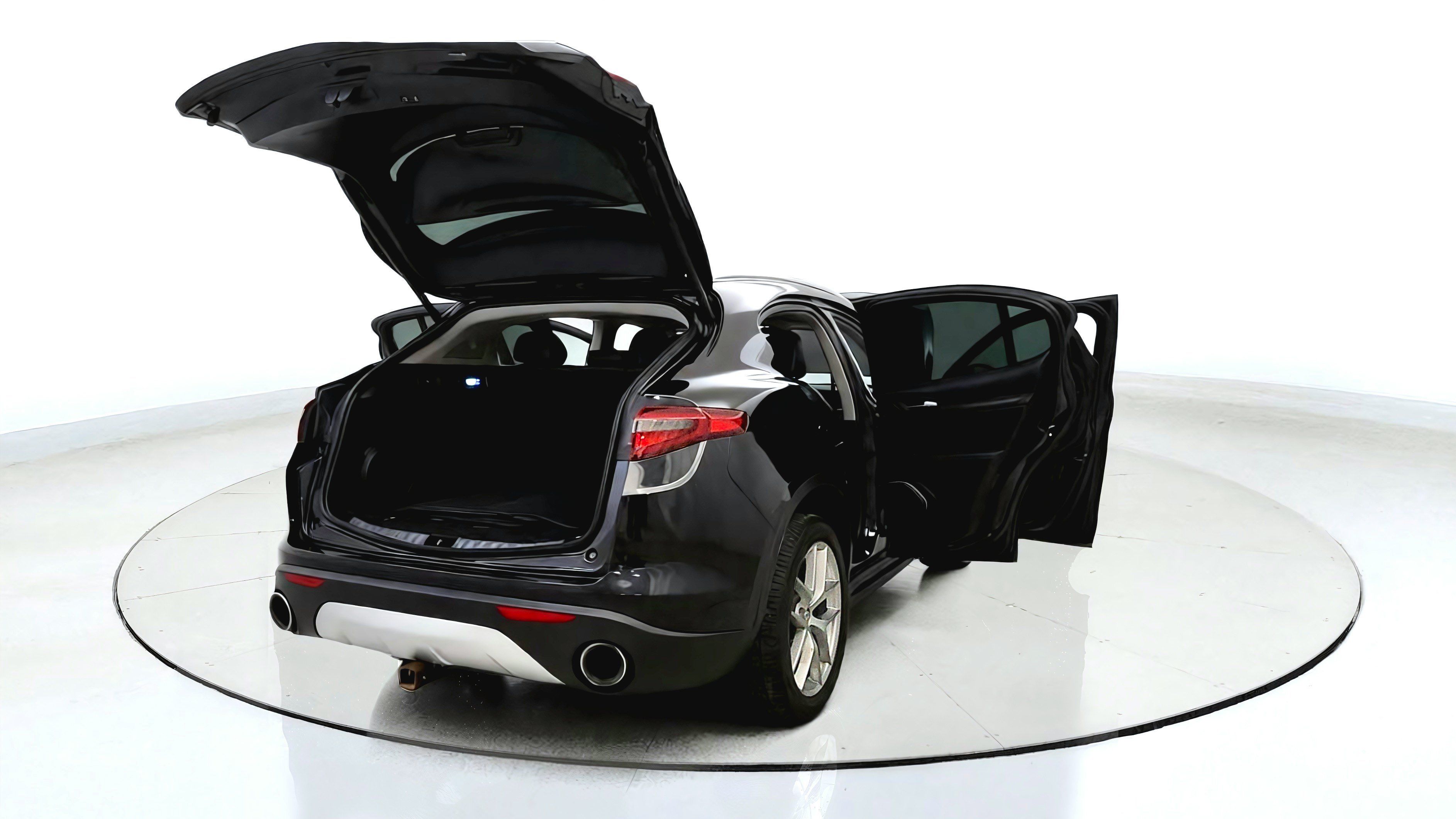 Used 2018 Alfa Romeo Stelvio Ti AWD/4WD image 14