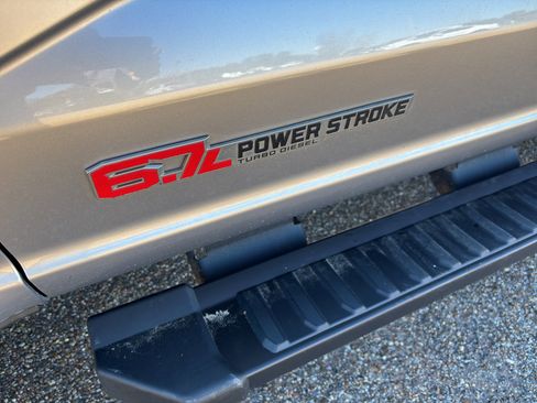 Used 2024 Ford F350 XLT image 40