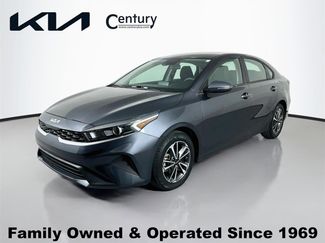 Used 2023 Kia Forte LXS w/ LXS Technology Package FWD video 1