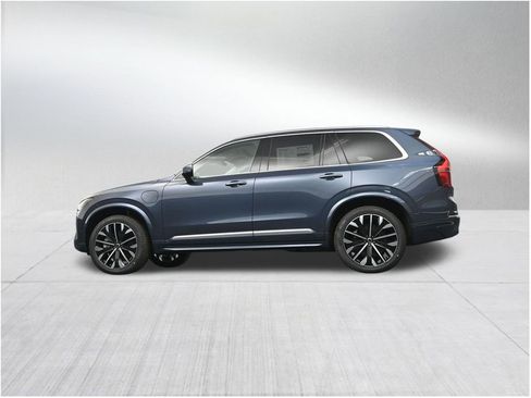 New 2026 Volvo XC90 T8 Ultra w/ Protection Package Premier AWD/4WD image 22