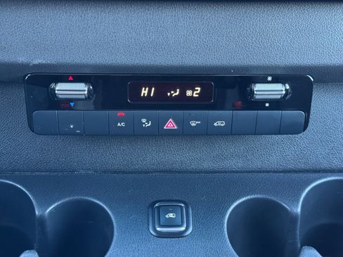 Used 2023 Mercedes-Benz Sprinter 3500 w/ Acoustic Package image 29