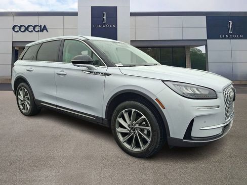 Certified 2025 Lincoln Corsair AWD w/ Equipment Group 101A image 3