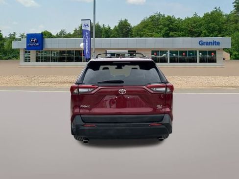 Used 2022 Toyota RAV4 XLE w/ Convenience Package image 7