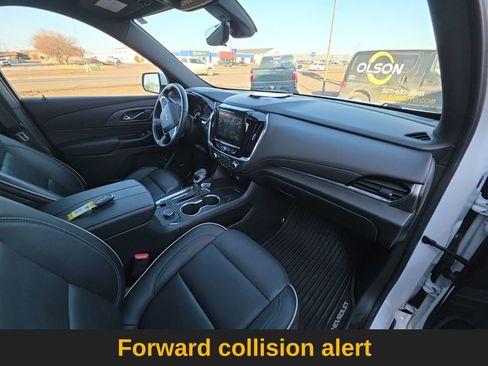 Used 2022 Chevrolet Traverse Premier image 19