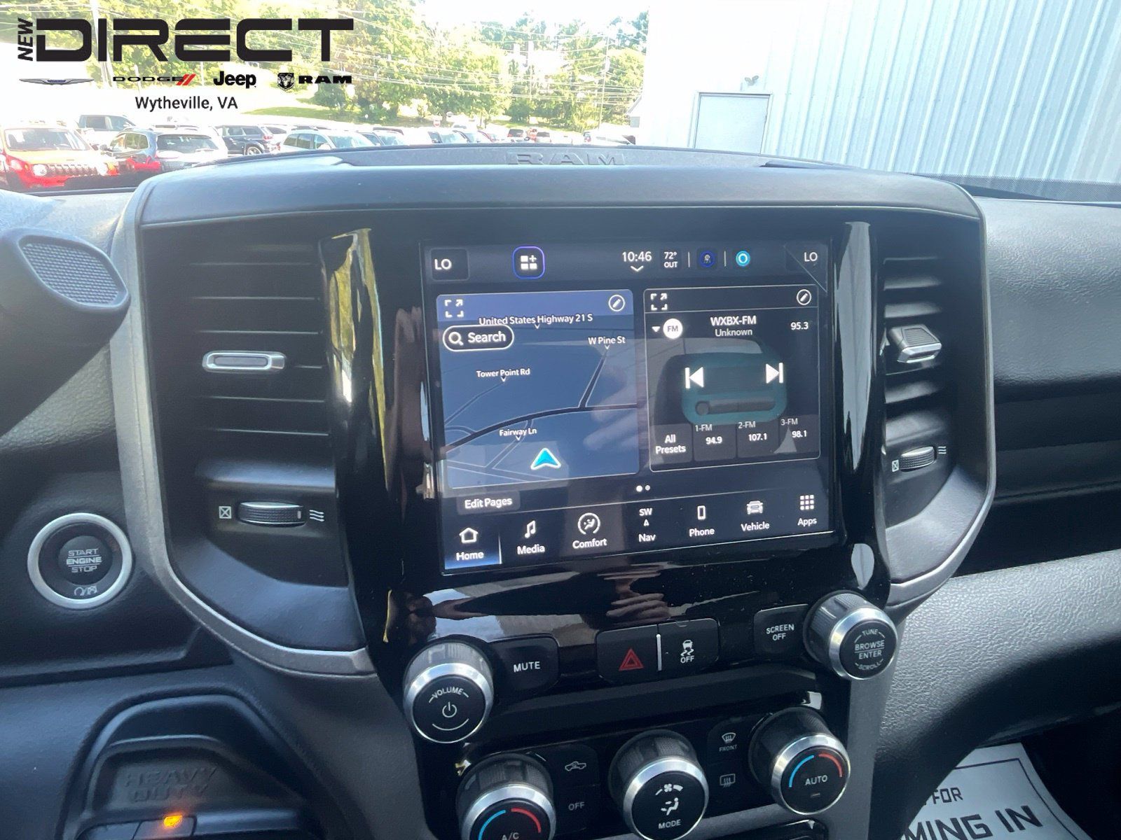 Used 2024 RAM 3500 Tradesman w/ Convenience Group AWD/4WD image 21
