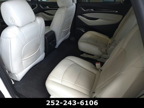Used 2023 Buick Enclave Essence FWD image 28