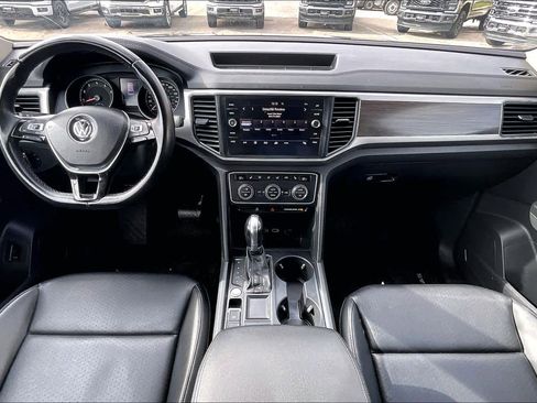 Used 2019 Volkswagen Atlas SE w/ Towing Package image 15