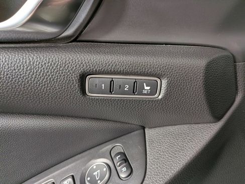 Used 2021 Honda Accord Touring image 9