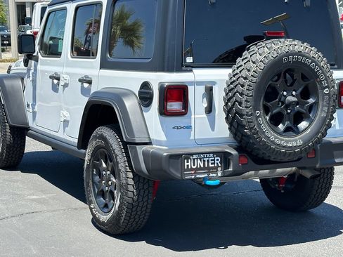 Used 2023 Jeep Wrangler Unlimited w/ 8.4" Radio Group AWD/4WD image 5