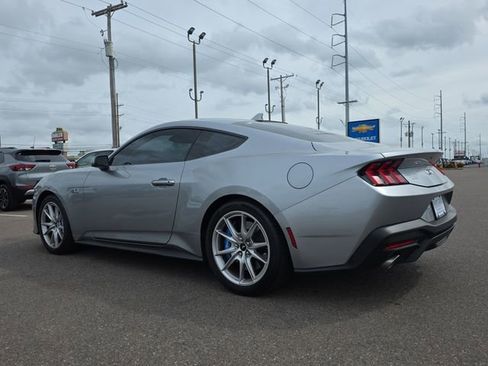 Used 2024 Ford Mustang GT Premium image 3