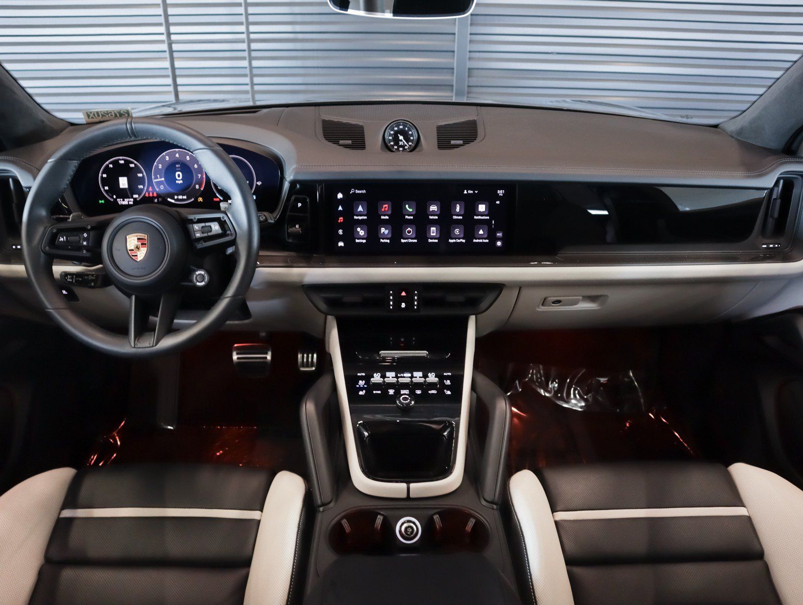 Certified 2025 Porsche Cayenne GTS AWD/4WD image 14
