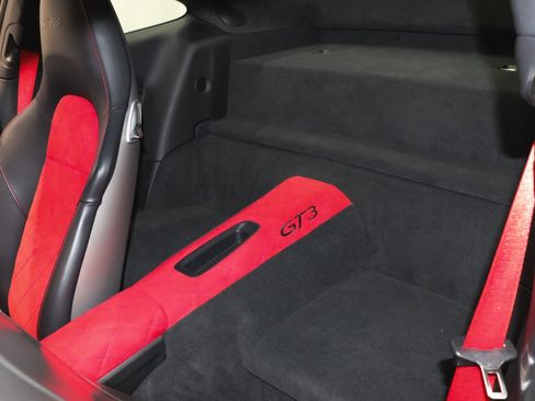 Used 2015 Porsche 911 GT3 image 19