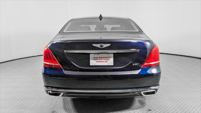Used 2019 Genesis G90 3.3T Premium RWD image 3