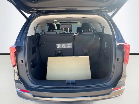 New 2026 Kia Carnival SX image 28