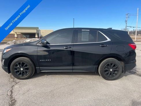 Used 2018 Chevrolet Equinox LT image 3