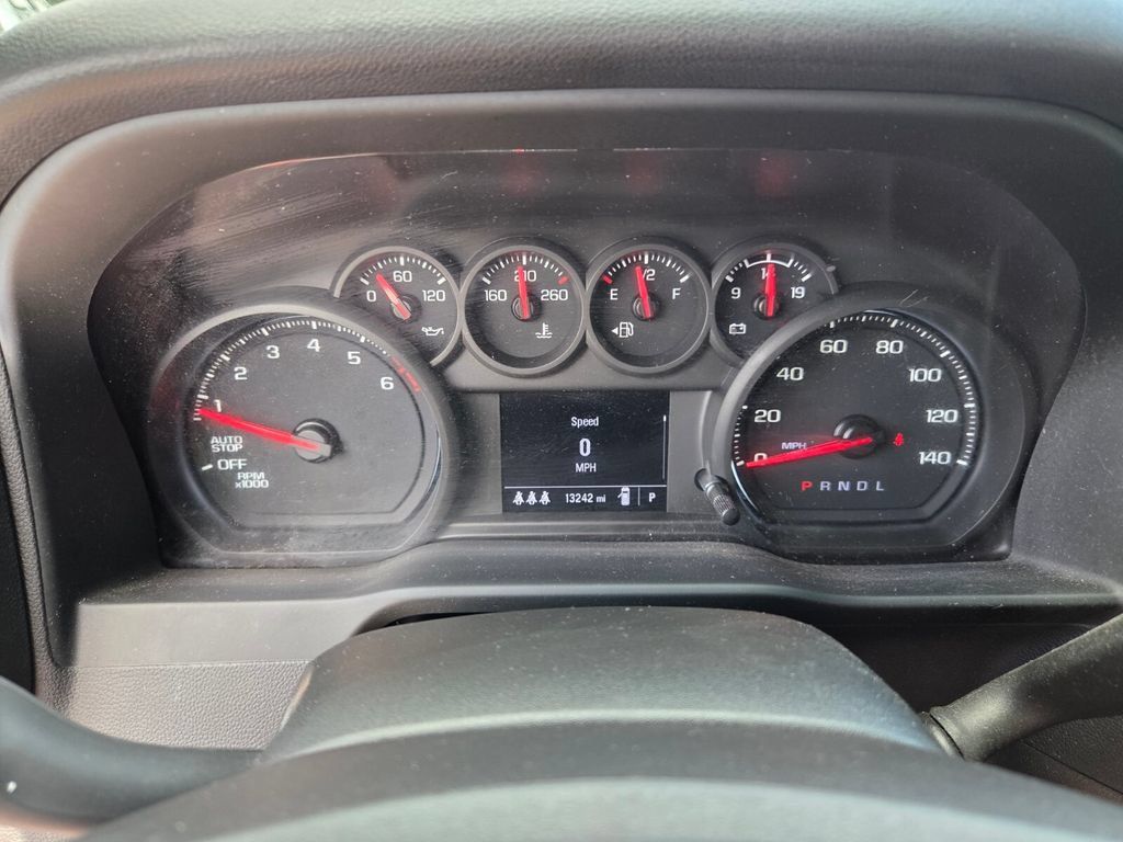 Used 2024 Chevrolet Silverado 1500 Custom AWD/4WD image 33