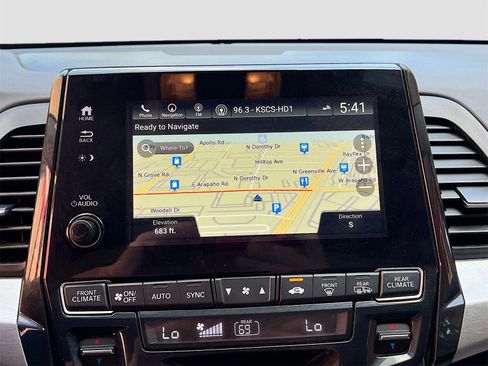 Used 2023 Honda Odyssey Touring image 13