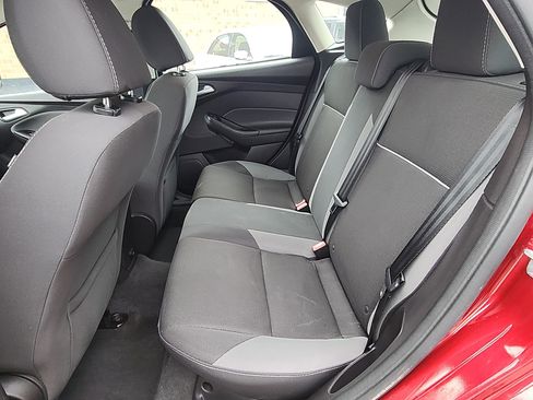 Used 2013 Ford Focus SE image 20