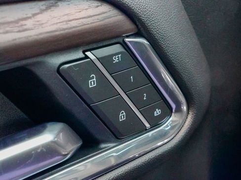 New 2026 GMC Sierra 1500 SLT w/ SLT Convenience Package image 16