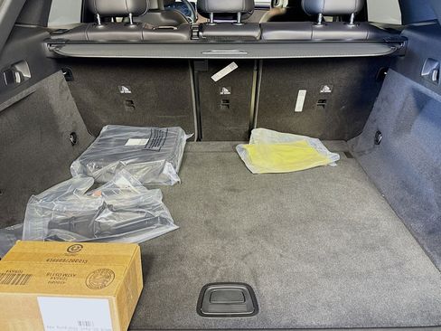 New 2026 Mercedes-Benz EQE 320+ SUV image 24