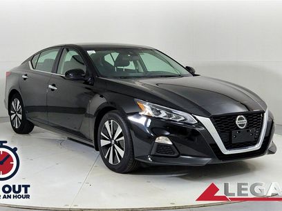 Used 2022 Nissan Altima 2.5 SV