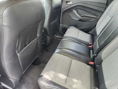 Used 2019 Ford Escape SE FWD image 29