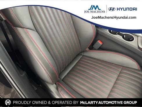 Used 2025 Genesis G70 3.3T Advanced image 29