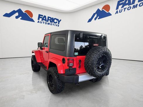 Used 2013 Jeep Wrangler Sahara w/ Connectivity Group AWD/4WD image 9