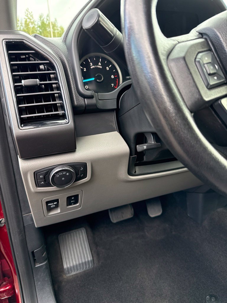 Certified 2019 Ford F150 XLT w/ Equipment Group 302A Luxury AWD/4WD image 20