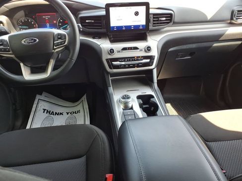 Certified 2023 Ford Explorer XLT AWD/4WD image 12