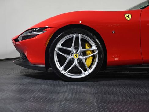 Used 2022 Ferrari Roma RWD image 34