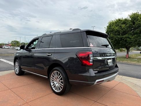 Used 2024 Ford Expedition Limited AWD/4WD image 5