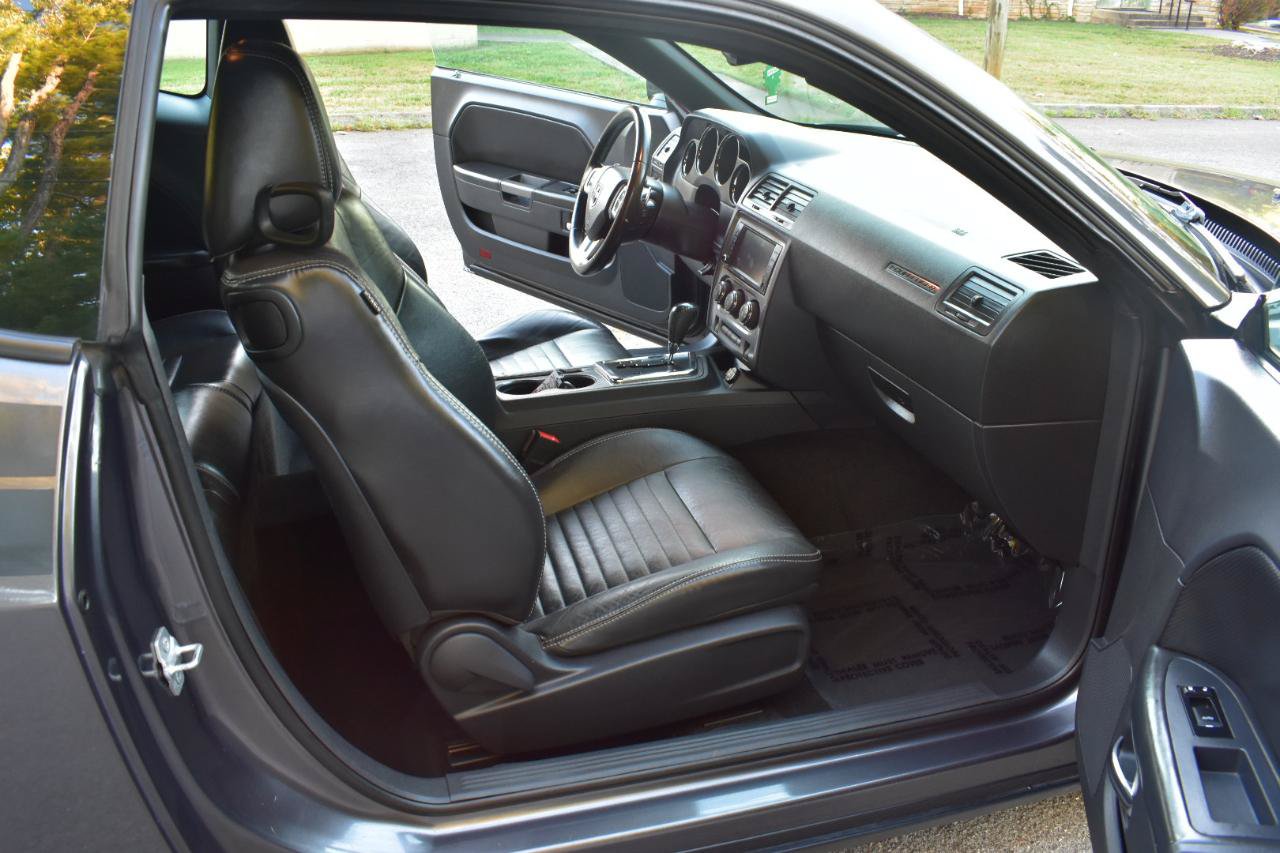 Used 2013 Dodge Challenger R/T RWD image 17