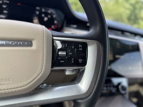 Used 2023 Land Rover Range Rover SE image 28