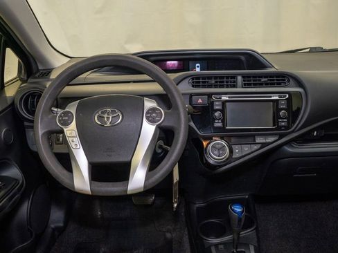 Used 2016 Toyota Prius C One image 2